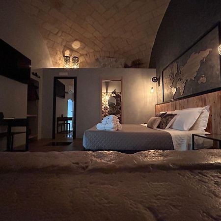 La Dimora Del Principe-Piano Terra Bed and Breakfast Trani Exteriör bild