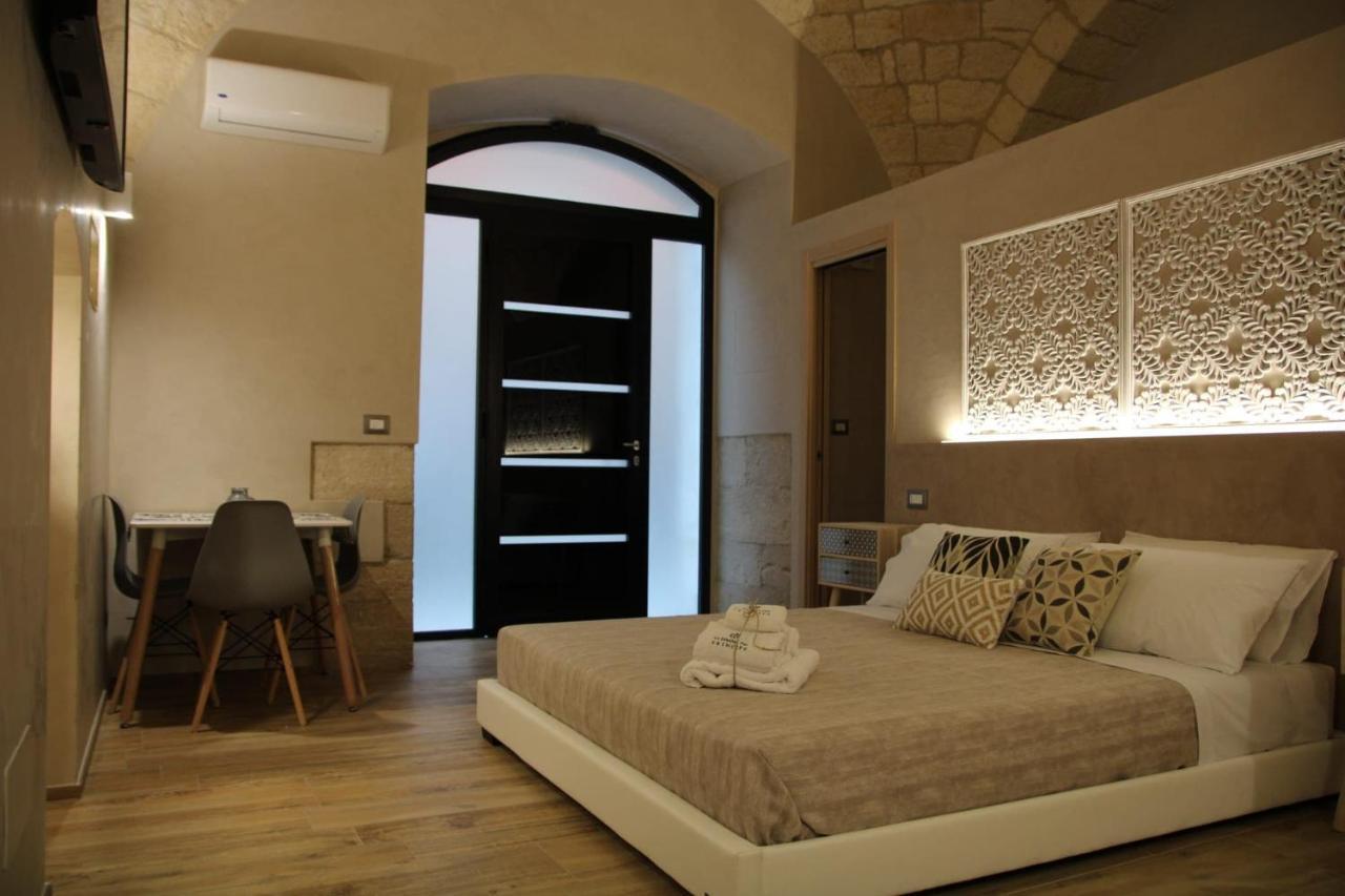 La Dimora Del Principe-Piano Terra Bed and Breakfast Trani Exteriör bild