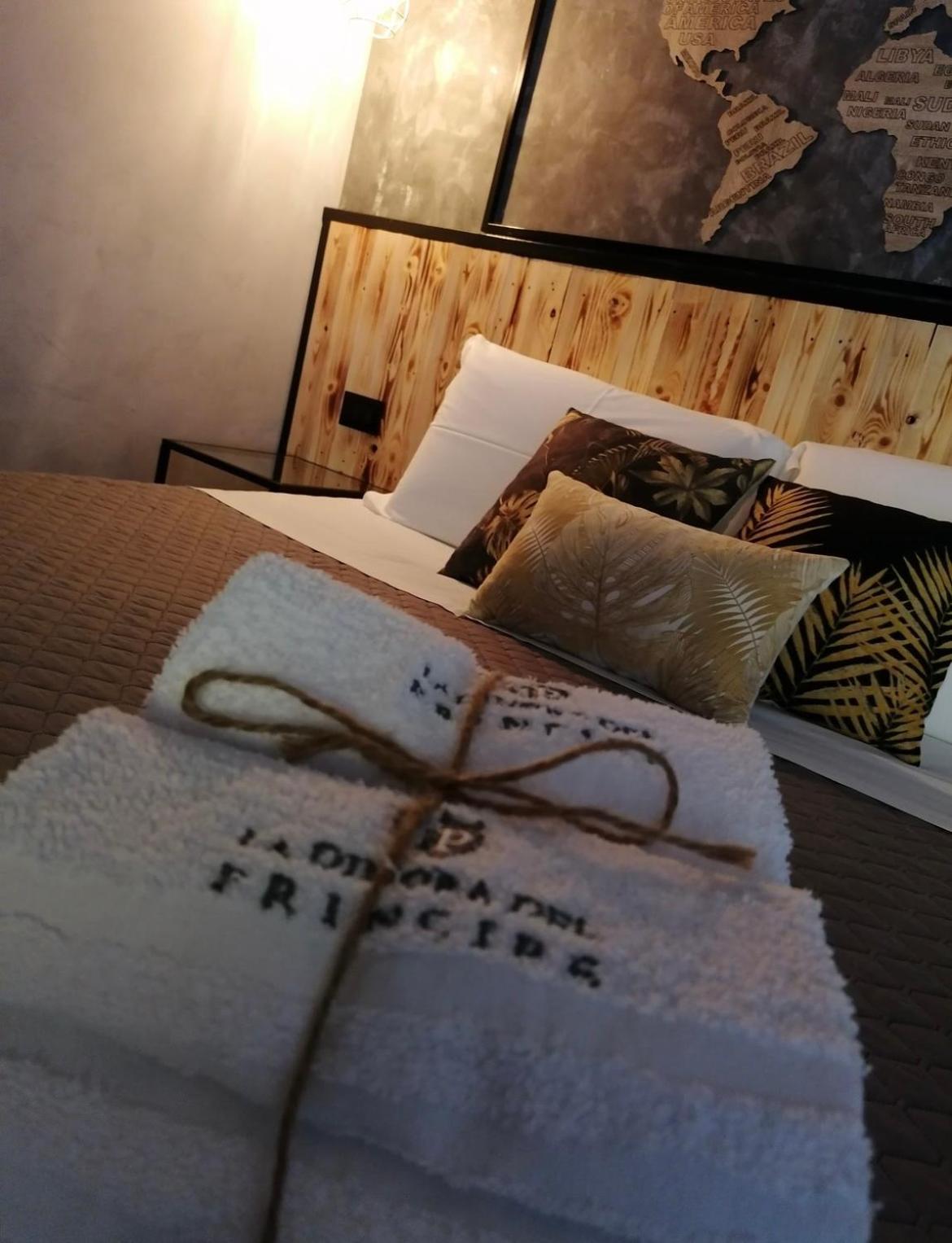 La Dimora Del Principe-Piano Terra Bed and Breakfast Trani Exteriör bild