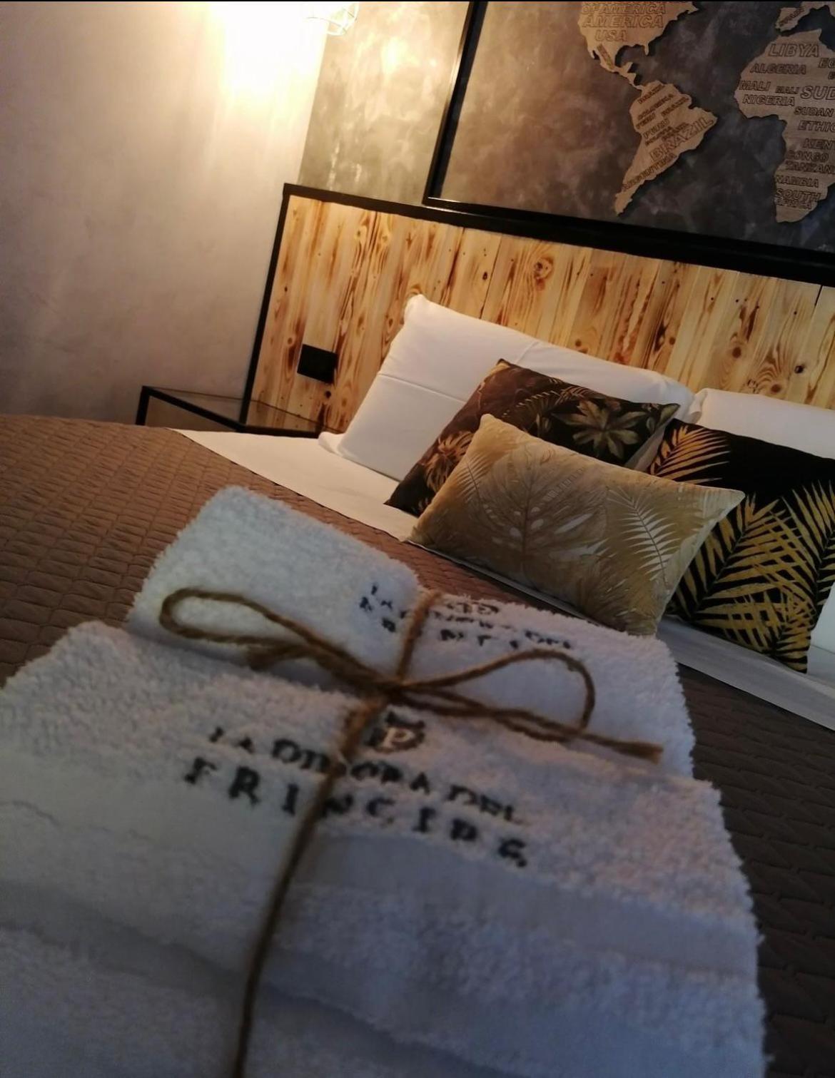 La Dimora Del Principe-Piano Terra Bed and Breakfast Trani Exteriör bild